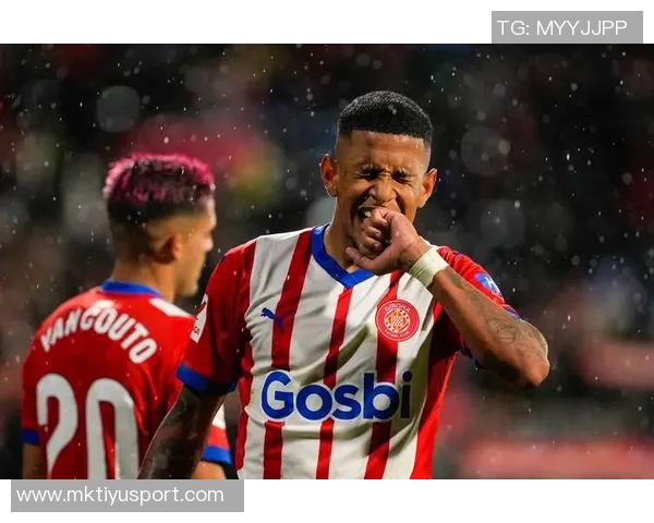 扬库托强调球队需尽快进球锁定胜局红牌后局势变得复杂困难 扬库托强调球队需尽快进球锁定胜局红牌后局势变得复杂困难