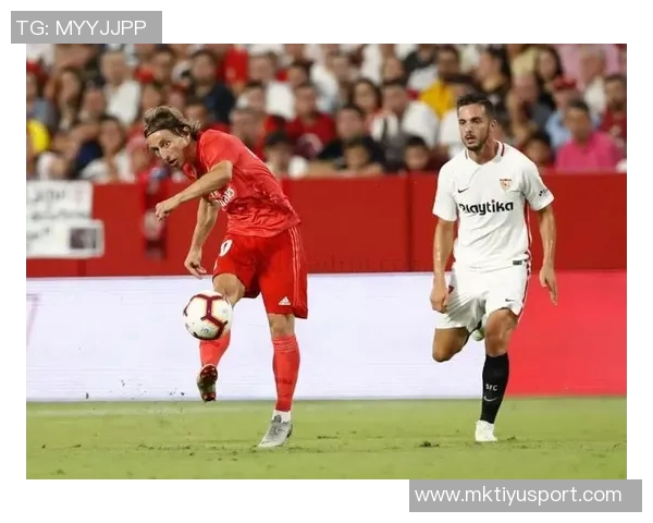 茹子楠因破坏对方单刀进攻被红牌罚下球队雪上加霜局势堪忧 茹子楠因破坏对方单刀进攻被红牌罚下球队雪上加霜局势堪忧