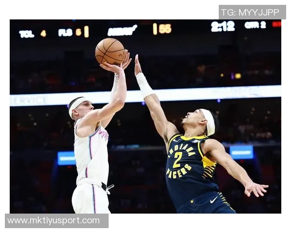 凯尔登约翰逊高效表现助力球队贡献14分6篮板2助攻展现实力