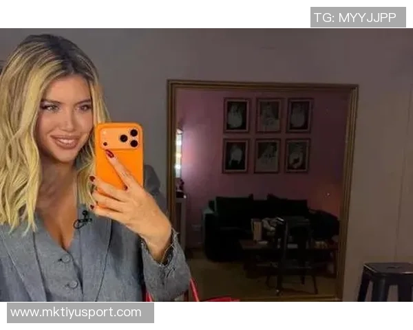 伊卡尔迪获准与女儿共度圣诞旺达得知后情绪崩溃 伊卡尔迪获准与女儿共度圣诞旺达得知后情绪崩溃